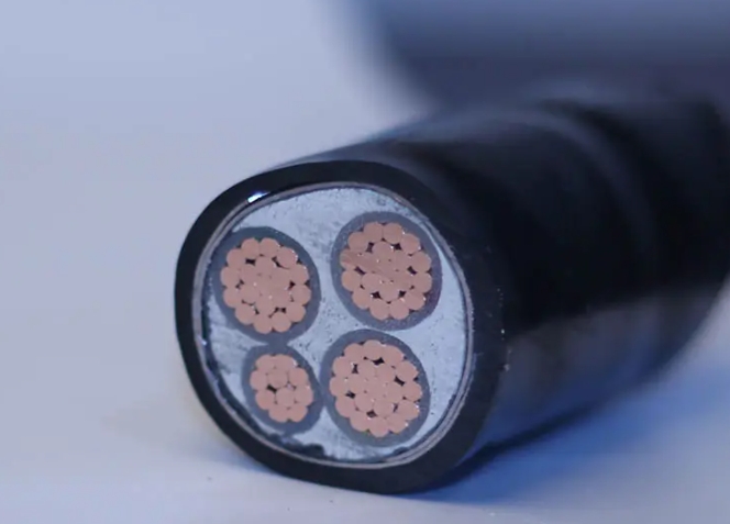 廣東電纜廠提醒電線(xiàn)老化易引火災(zāi)的原因是什么.jpg